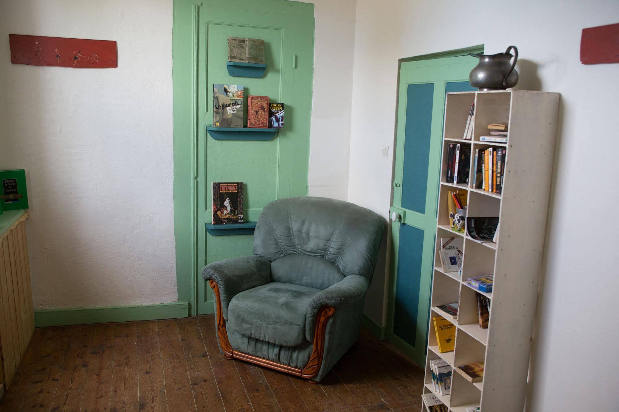 Les Gîtes du Couvent Alternatif Camlez Extérieur photo