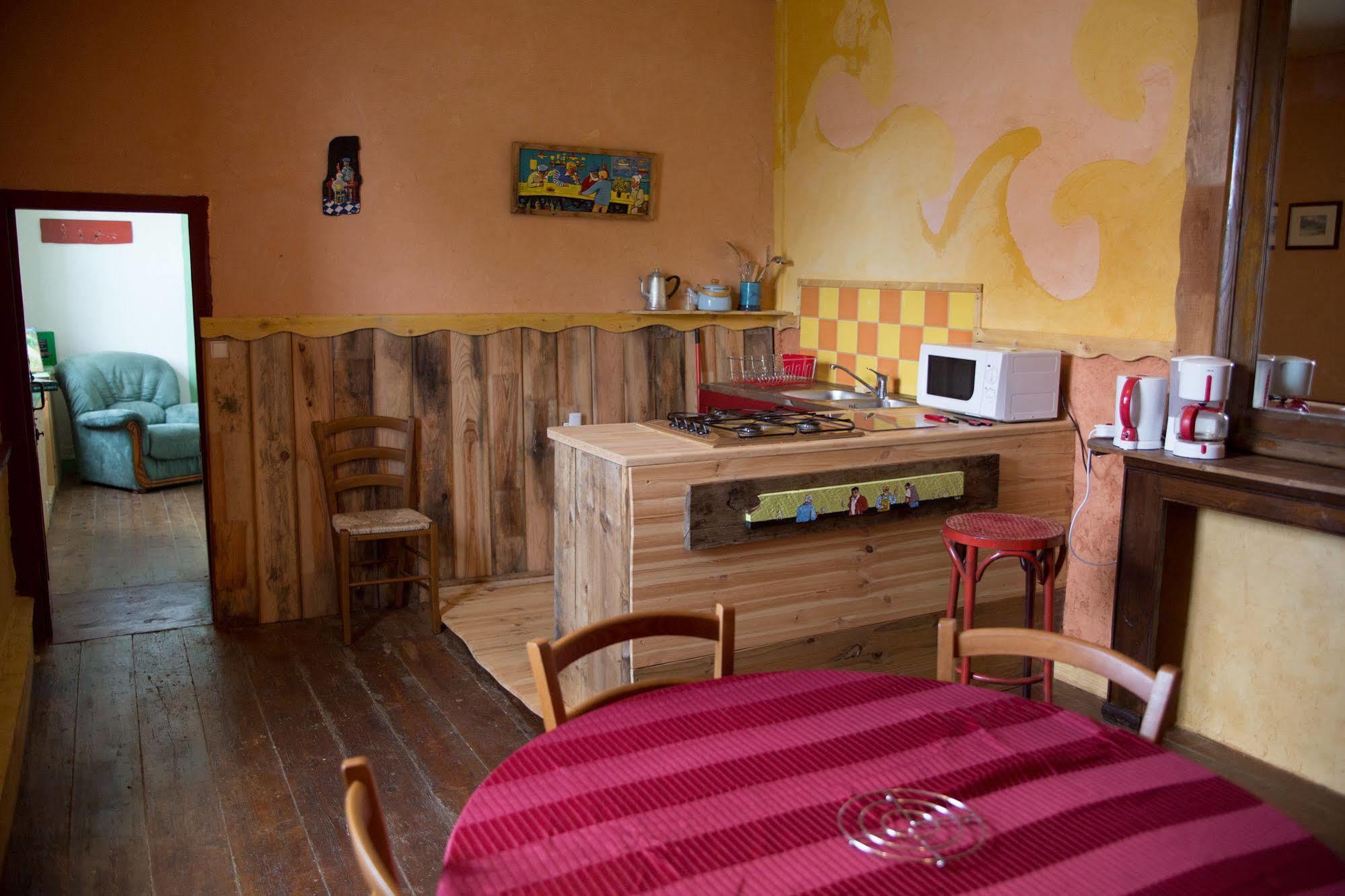 Les Gîtes du Couvent Alternatif Camlez Extérieur photo